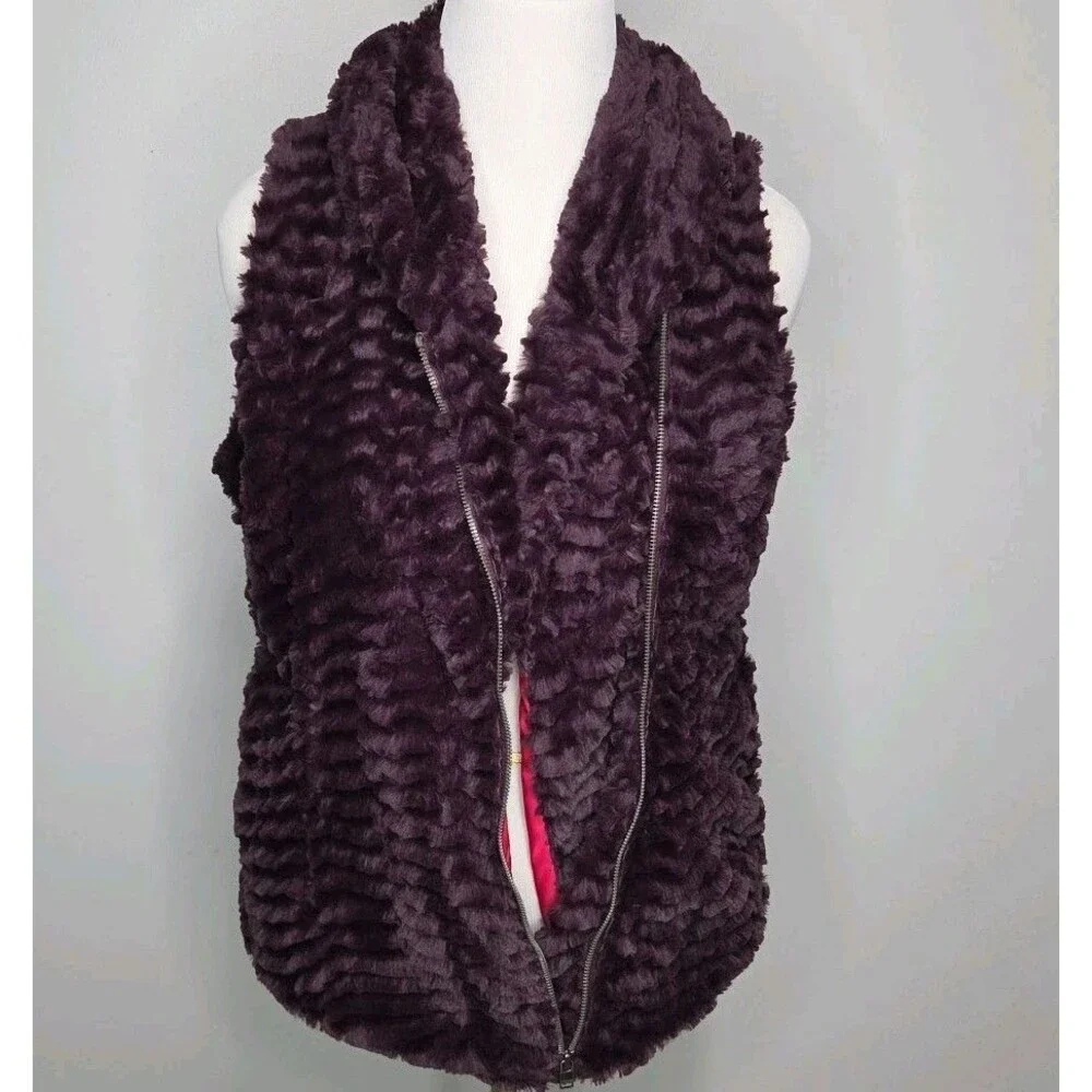 Patagonia Pelage Sherpa Faux Fur Vest Purple/Magenta Size L Women’s EUC